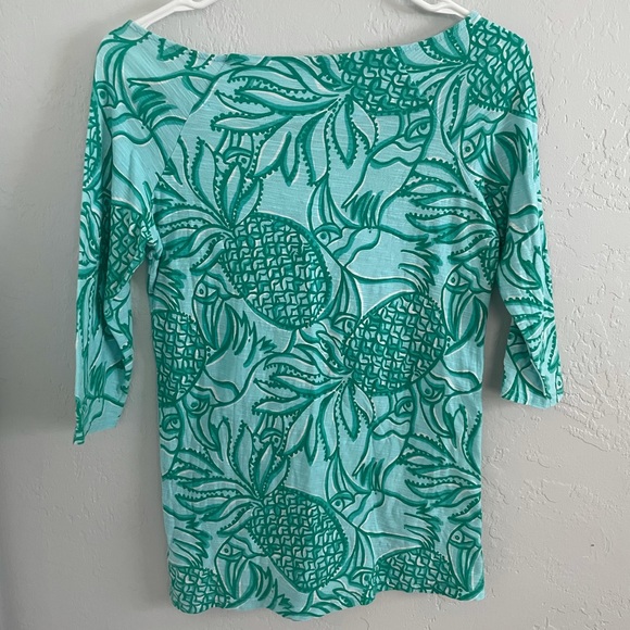 Lilly Pulitzer 3/4 Sleeve Top - Cotton scoop neck - Picture 2 of 3